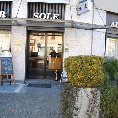 Albergo Sole Mariano Comense Bagian luar foto