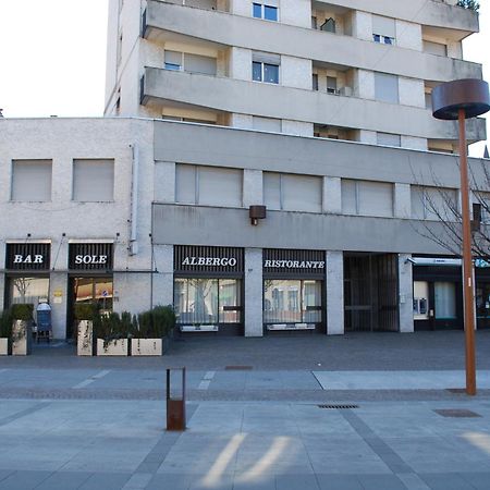 Albergo Sole Mariano Comense Bagian luar foto