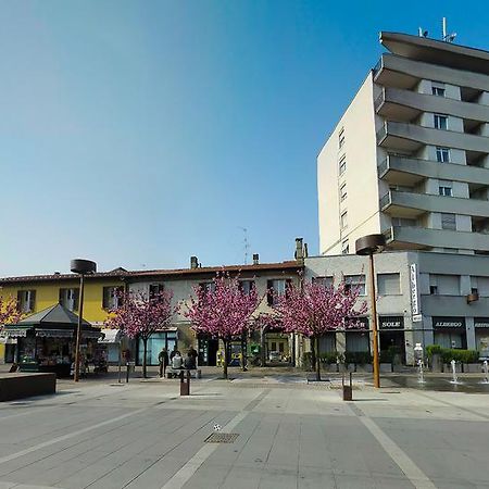 Albergo Sole Mariano Comense Bagian luar foto