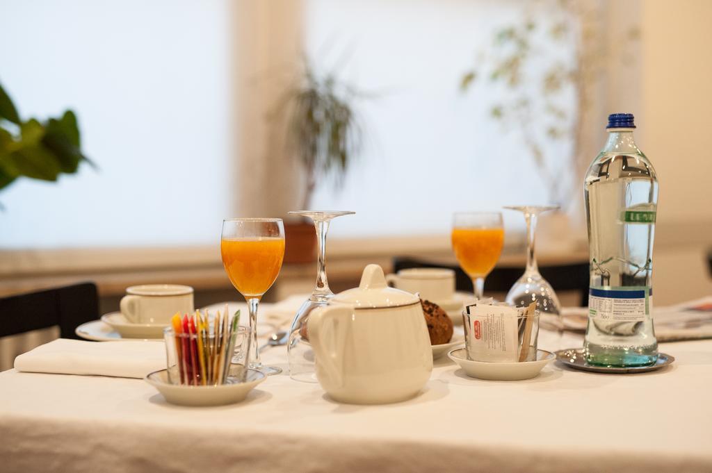 Albergo Sole Mariano Comense Bagian luar foto