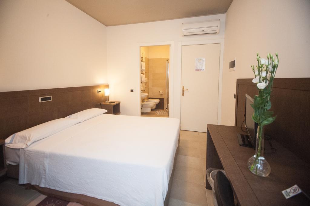 Albergo Sole Mariano Comense Bagian luar foto