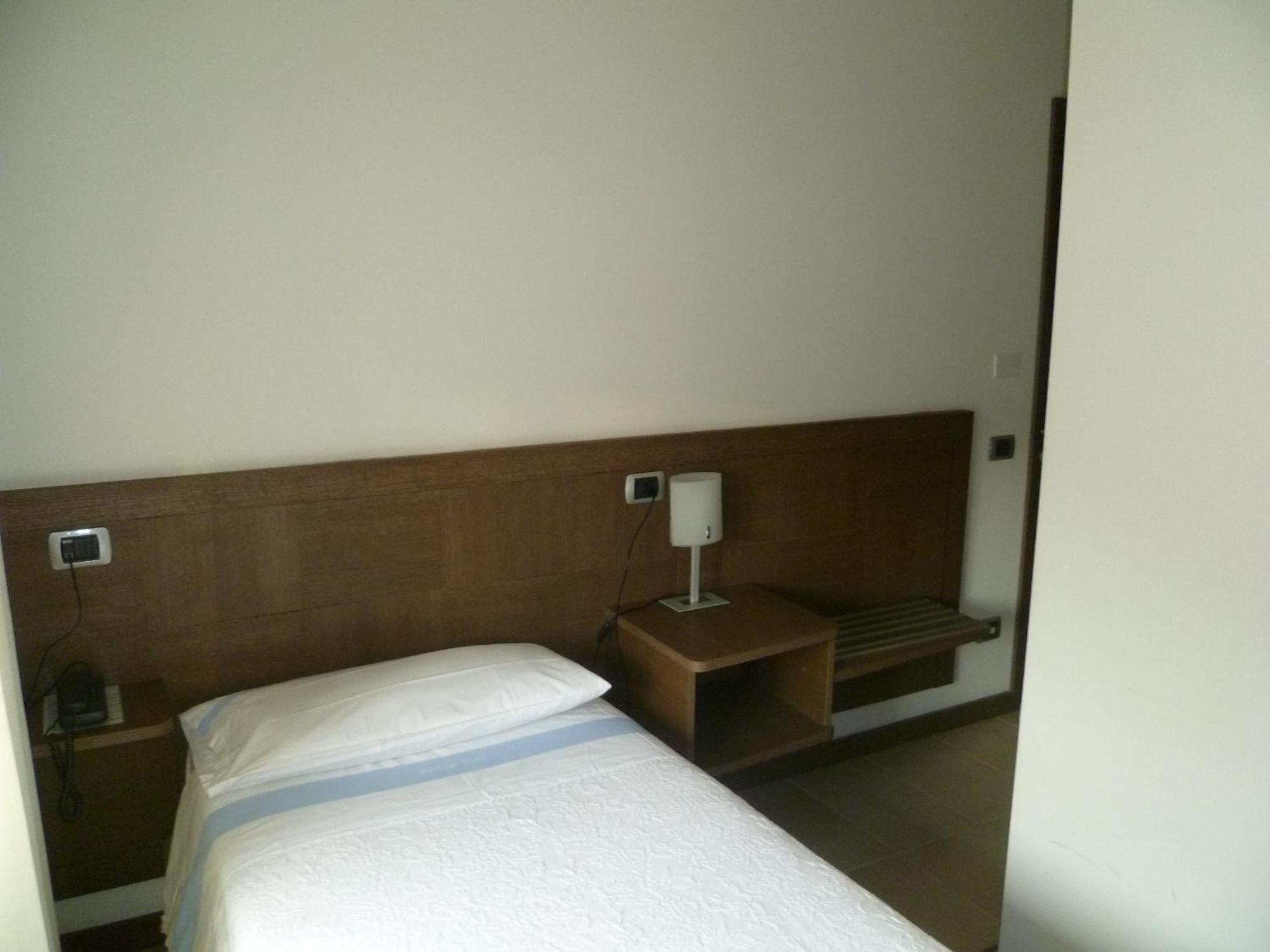 Albergo Sole Mariano Comense Bagian luar foto