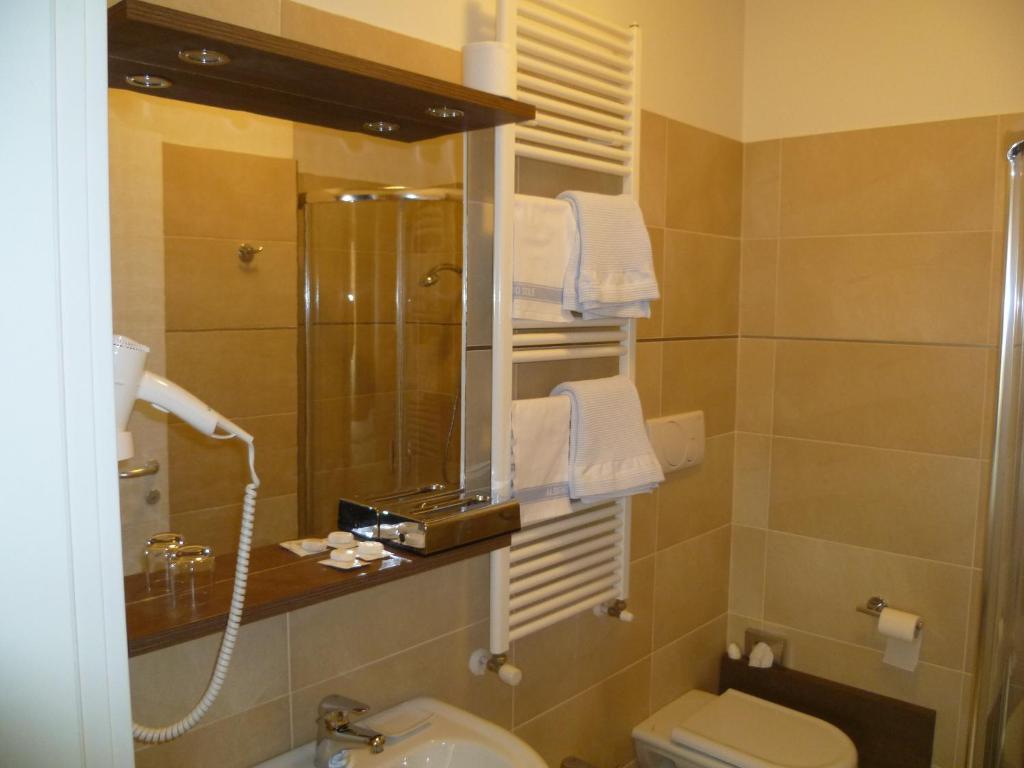 Albergo Sole Mariano Comense Ruang foto