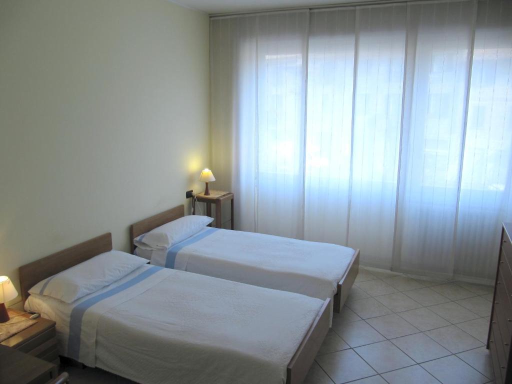 Albergo Sole Mariano Comense Bagian luar foto